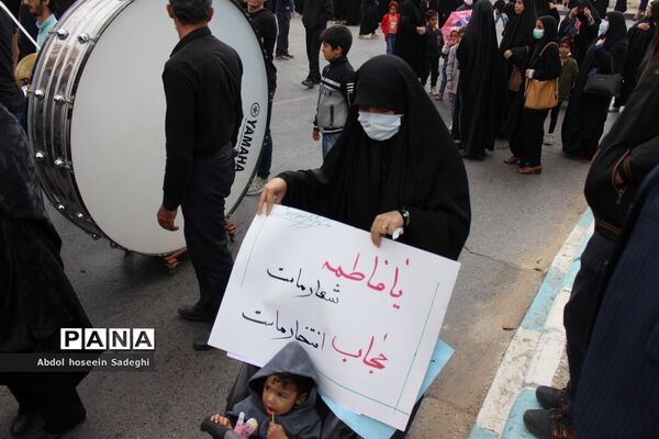 تشییع پیکر 3 شهید گمنام دفاع مقدس در بوشهر