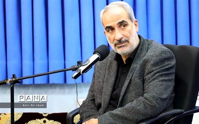 تشکل‌های دانش‌آموزی به عنوان حلقه‌های میانی می‌توانند نقش مهمی در اعتلای فرهنگ جامعه اسلامی ایفا کنند/فیلم
