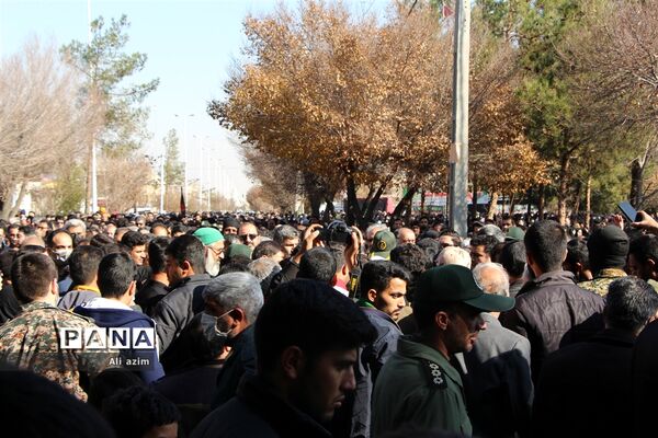 تشییع و خاکسپاری شهید گمنام در یزد