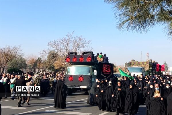 تشییع و وداع با پیکر مطهر شهدای گمنام در کرج