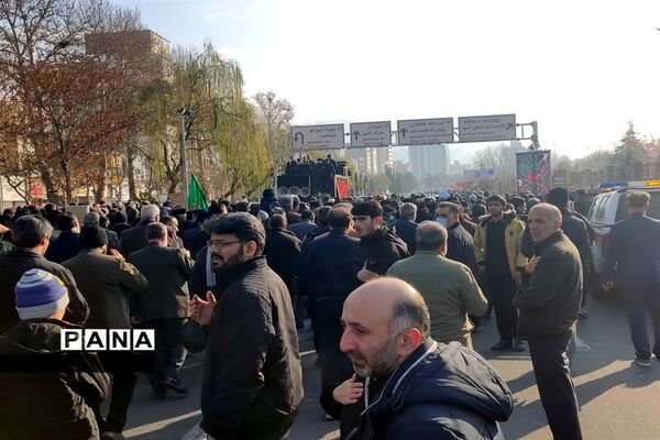 تشییع و وداع با پیکر مطهر شهدای گمنام در کرج