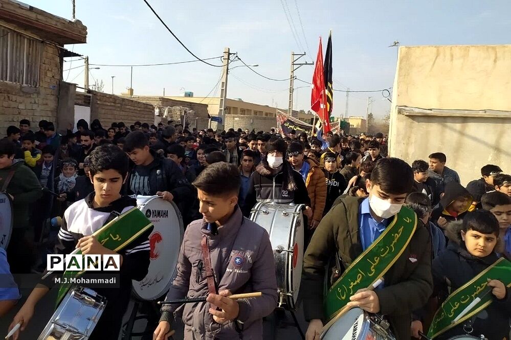 دسته عزاداری نوجوانان فاطمی در شهر قنوات قم