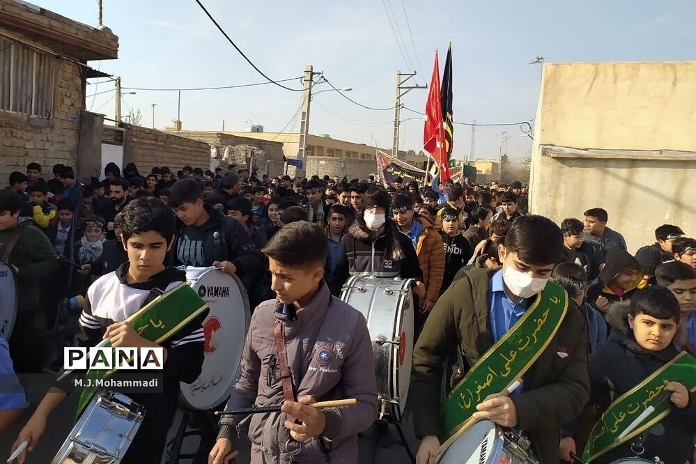 دسته عزاداری نوجوانان فاطمی در شهر قنوات قم