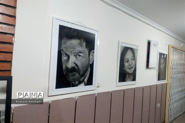 افتتاحیه نمایشگاه نقاشی در نگارخانه کانون فرهنگی و تربیتی شهدای پاکدشت