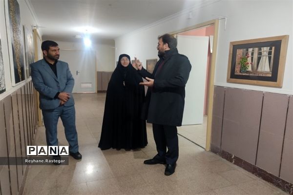 افتتاحیه نمایشگاه نقاشی در نگارخانه کانون فرهنگی و تربیتی شهدای پاکدشت