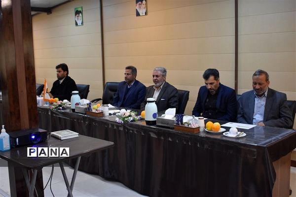 بازدیدمشاوراقتصادی استاندار و مدیر سازمان برنامه وبودجه استان از پروژه های اقتصادی و عمرانی بهاباد