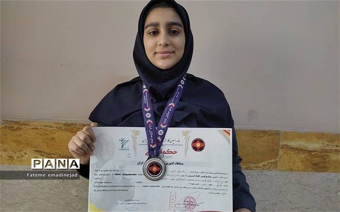 کسب مقام‌نائب قهرمانی کاراته کشوری توسط دانش‌آموز دبیرستان تربیت رودهن