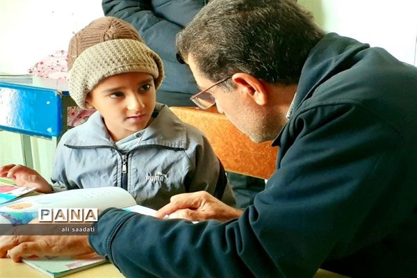 بازدید مدیر آموزش و پرورش شهرستان کلات از مدارس محلات عشایری