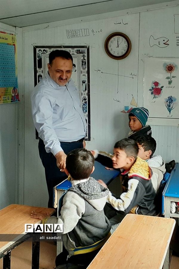 بازدید مدیر آموزش و پرورش شهرستان کلات از مدارس محلات عشایری