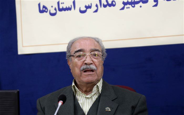 بسیاری از مشکلات جامعه با بهره‌مندی درست از ظرفیت خیران قابل حل است