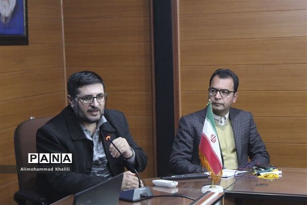 برگزاری کارگاه آموزشی روایت نویسی ویژه مربیان و دانش‌آموز خبرنگاران خبرگزاری پانا در شیراز
