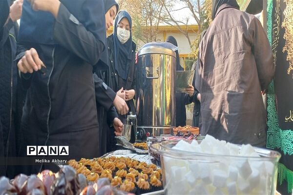 برپایی موکب بمناسبت دهه فاطمیه در دبیرستان دخترانه پرالک