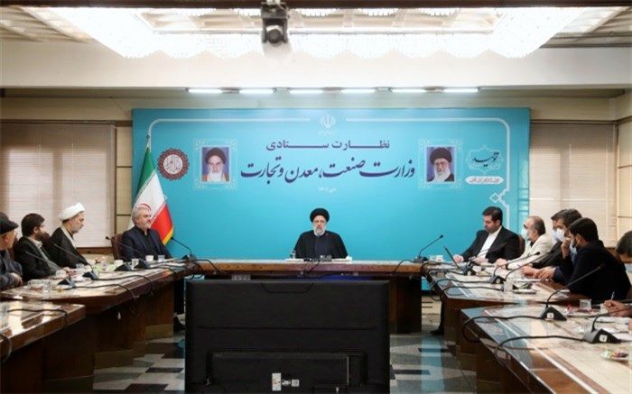 متأسفانه بخش خودرو به محلی برای فضاسازی علیه دولت تبدیل شده است