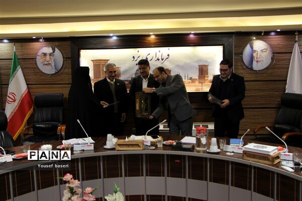 آیین گرامیداشت هفته نهضت سواد‌آموزی در یزد