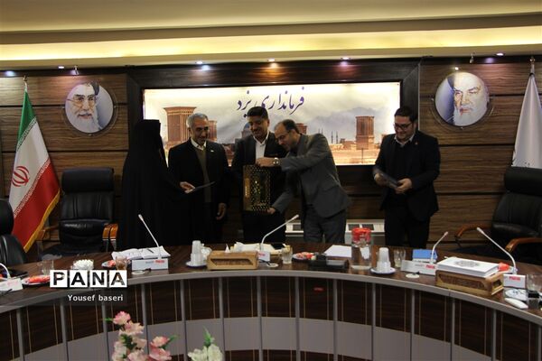 آیین گرامیداشت هفته نهضت سواد‌آموزی در یزد