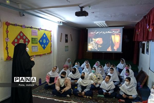 اجرای برنامه‌های مذهبی مدارس ملارد در ایام فاطمیه