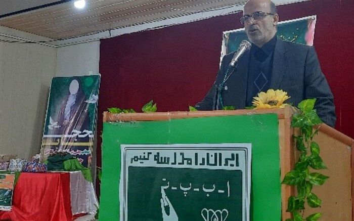 کار سنگین در حوزه سوادآموزی بر عهده آموزش‌دهندگان است