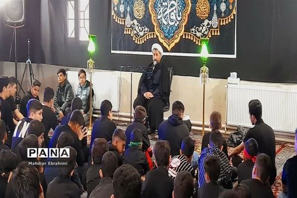 سوگواره شهادت حضرت فاطمه زهرا(س) درآموزشگاه شهید کاظمی اسلامشهر