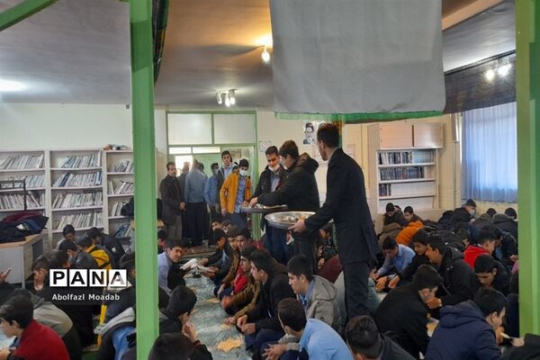 مراسم عزاداری فاطمی در دبیرستان آیت الله خامنه‌ای،کاشمر