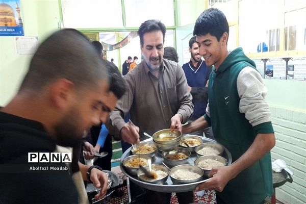 مراسم عزاداری فاطمی در دبیرستان آیت الله خامنه‌ای،کاشمر