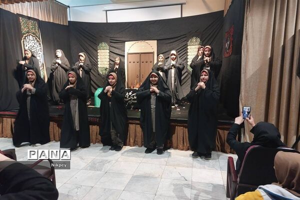 بزرگداشت شهادت حضرت فاطمه(س) در دبیرستان حجاب منطقه ۱۳