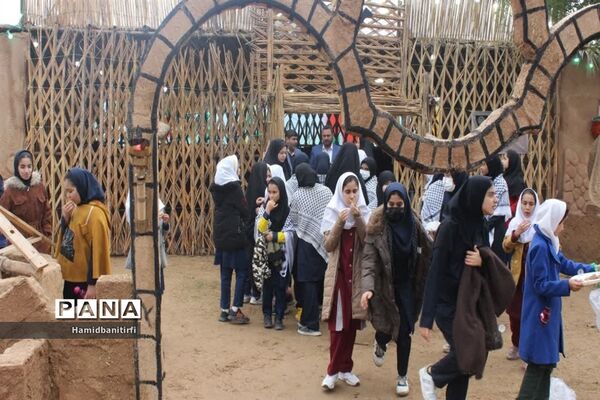بازدید از نمایشگاه بیت الاحزان در حمیدیه
