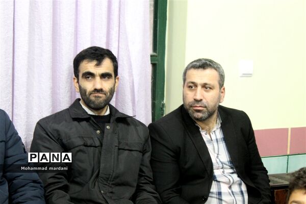 به صدا درآمدن زنگ استقبال از لاله‌های سرخ در ساری