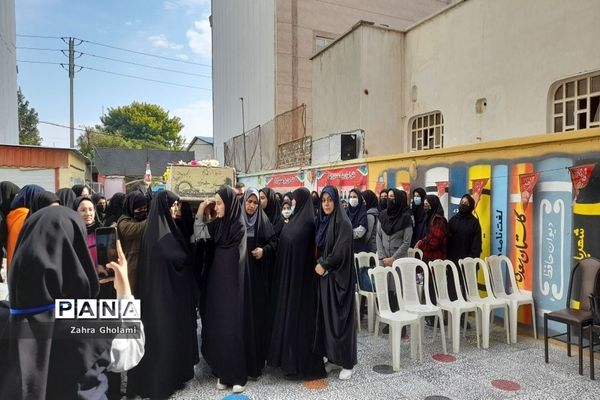 تشییع شهید گمنام در دبیرستان ایده‌آل دوره اول و دوم دواس بوشهر
