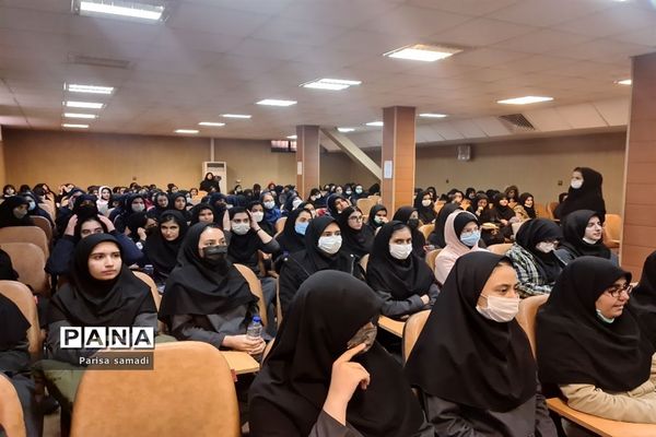 گرامیداشت شهادت بانوی دو عالم در دبیرستان فرهنگ منطقه ۱۳