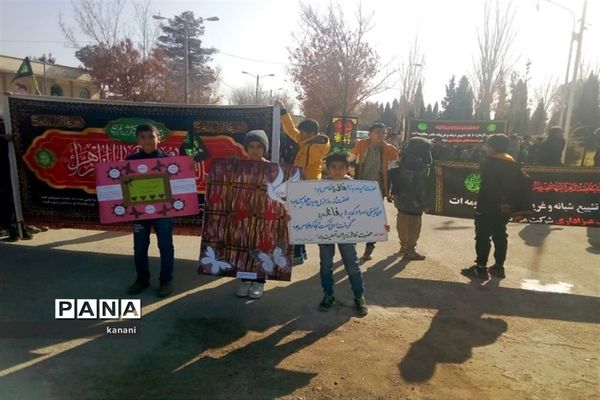قافله عزای نوگلان فاطمی در مشهدمرغاب به‌مناسبت شهادت حضرت فاطمه زهرا (س)