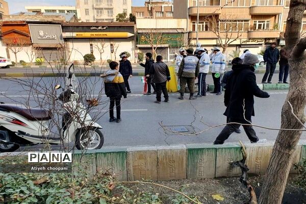 برپایی موکب شهید ابراهیم هادی در مسیر تشییع پیکر شهدای گمنام در خیابان انقلاب