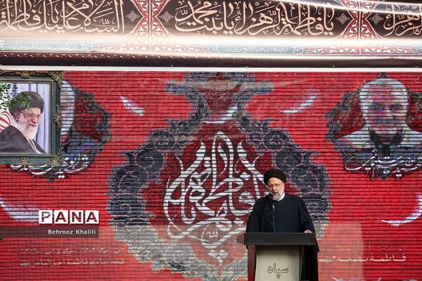 تشییع پیکر ۲۰۰ شهید گمنام دفاع مقدس در تهران