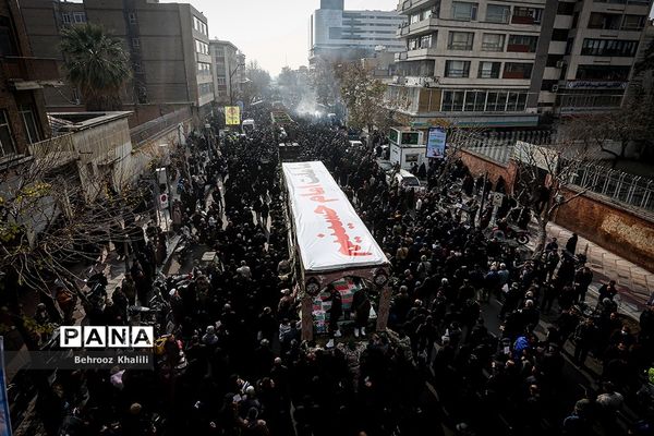 تشییع پیکر ۲۰۰ شهید گمنام دفاع مقدس در تهران