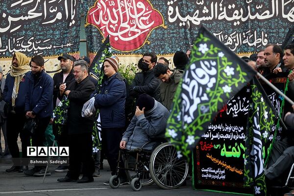 اجتماع فاطمیون در میدان هفت تیر