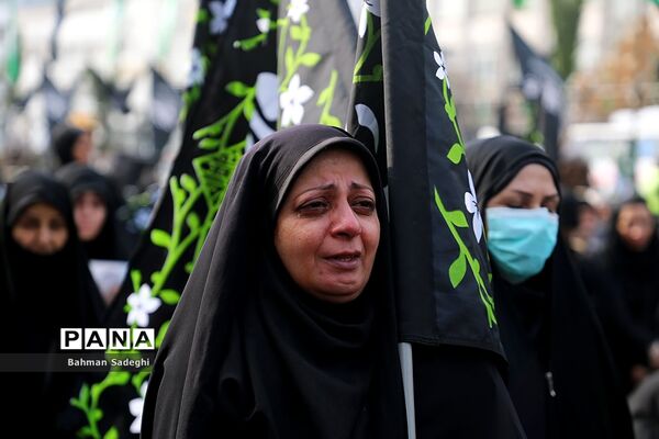 اجتماع فاطمیون در میدان هفت تیر