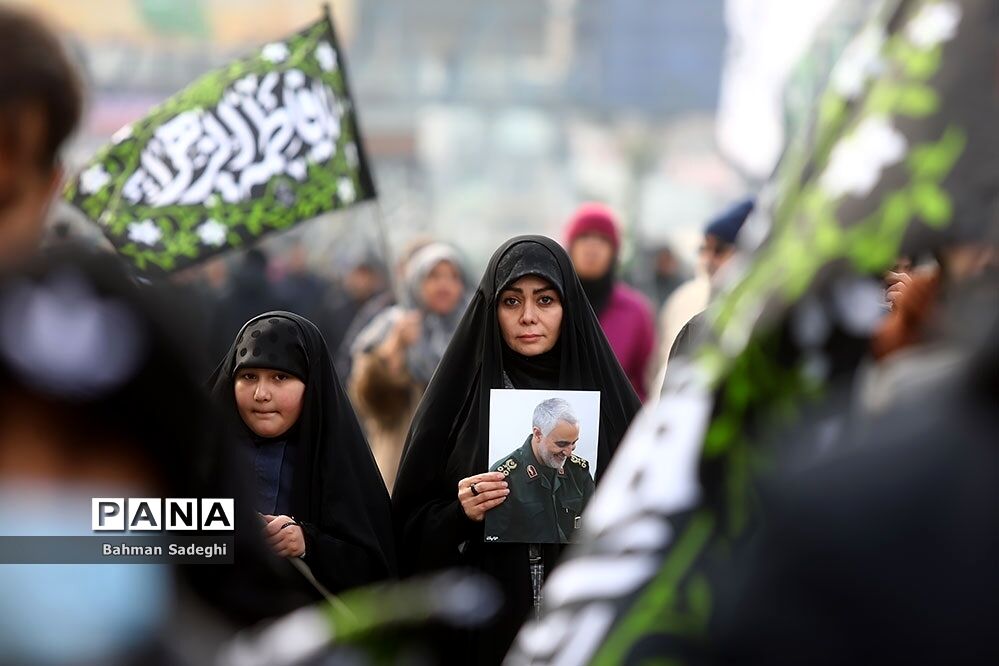 اجتماع فاطمیون در میدان هفت تیر