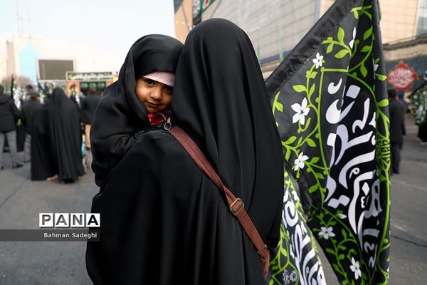 اجتماع فاطمیون در میدان هفت تیر