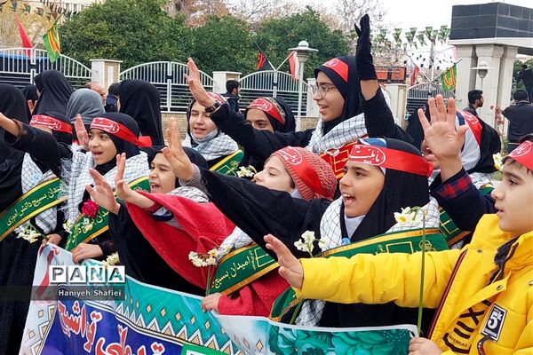 آیین تشییع و خاکسپاری شهید‌ گمنام در اداره‌کل آموزش و پرورش فارس