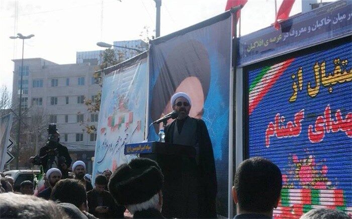 نام شهیدان زنده و فراموش نشدنی است