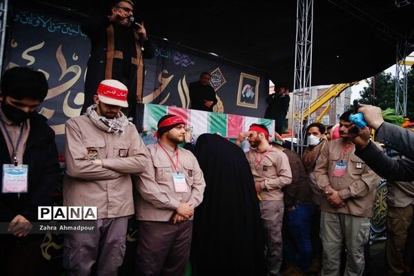 تشییع پیکر پاک شهدا گمنام در سالروز شهادت حضرت زهرا (س) در اصفهان