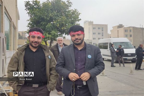 مراسم تشییع شهید گمنام دانش‌آموز در روز شهادت حضرت فاطمه (س) در فارس