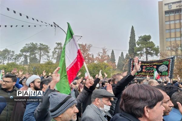 مراسم تشییع شهید گمنام دانش‌آموز در روز شهادت حضرت فاطمه (س) در فارس