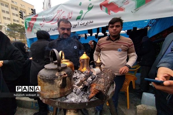 مراسم تشییع شهید گمنام دانش‌آموز در روز شهادت حضرت فاطمه (س) در فارس