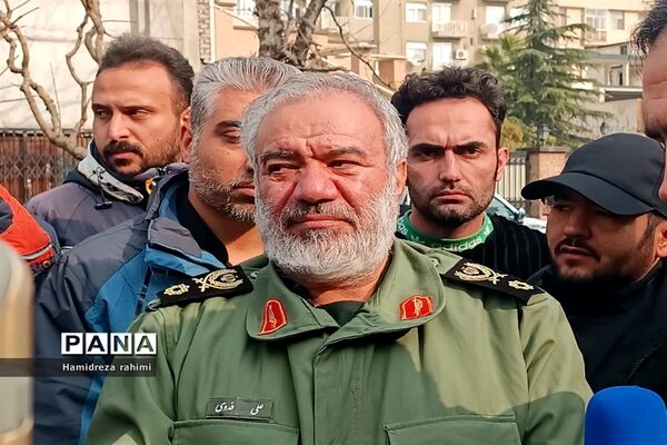 تشییع پیکر مطهر ٢٠٠ شهید گمنام در تهران