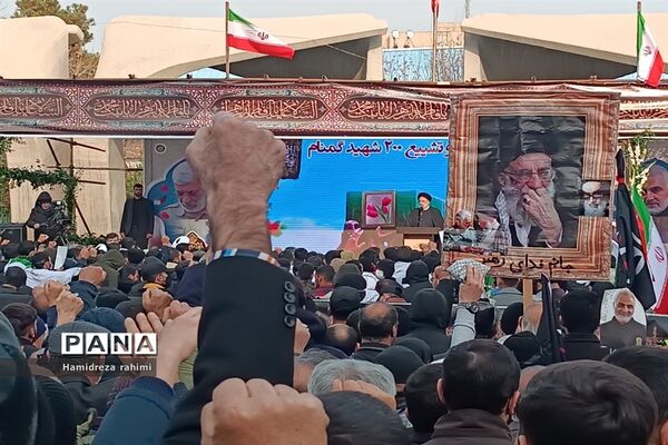 تشییع پیکر مطهر ٢٠٠ شهید گمنام در تهران