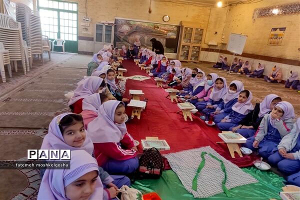 برگزاری مراسم شهادت حضرت زهرا(س) در دبستان های ناحیه 3 شیراز