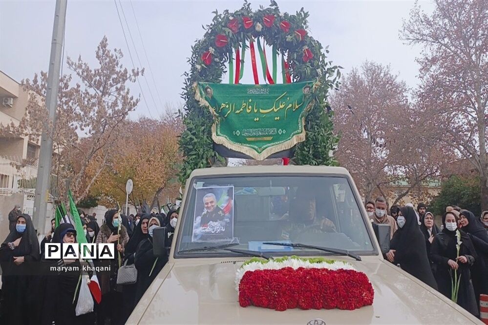 تشییع هشت شهید گمنام در شیراز