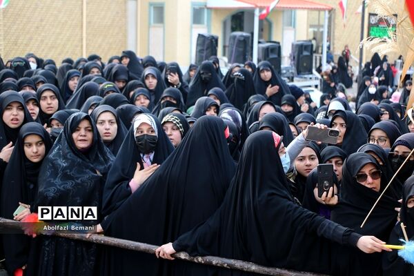 تشییع و خاکسپاری شهید گمنام 16 ساله در دانشگاه فرهنگیان قم