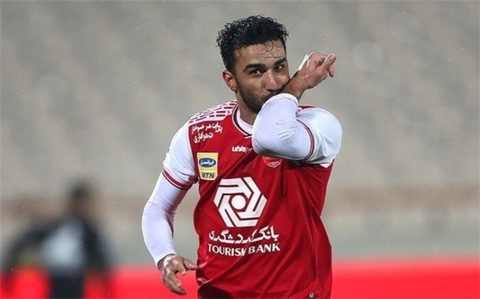 سیامک نعمتی: پرسپولیس تا هفته آخر برای قهرمانی می‌جنگد