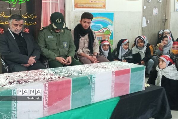 تشییع شهید گمنام در مدارس کاشان